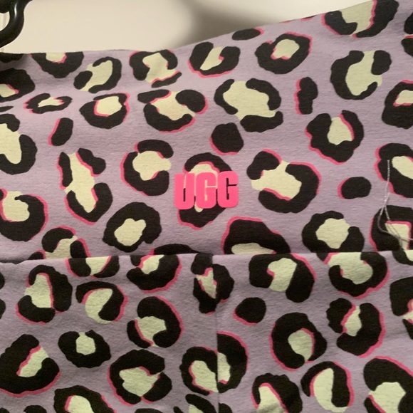 UGG MULTI COLOR LEGGING. - Picture 2 of 5